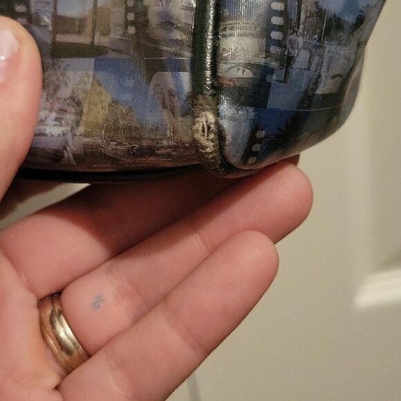 Relic cinema print image shift shoulder bag. - Picture 5 of 8